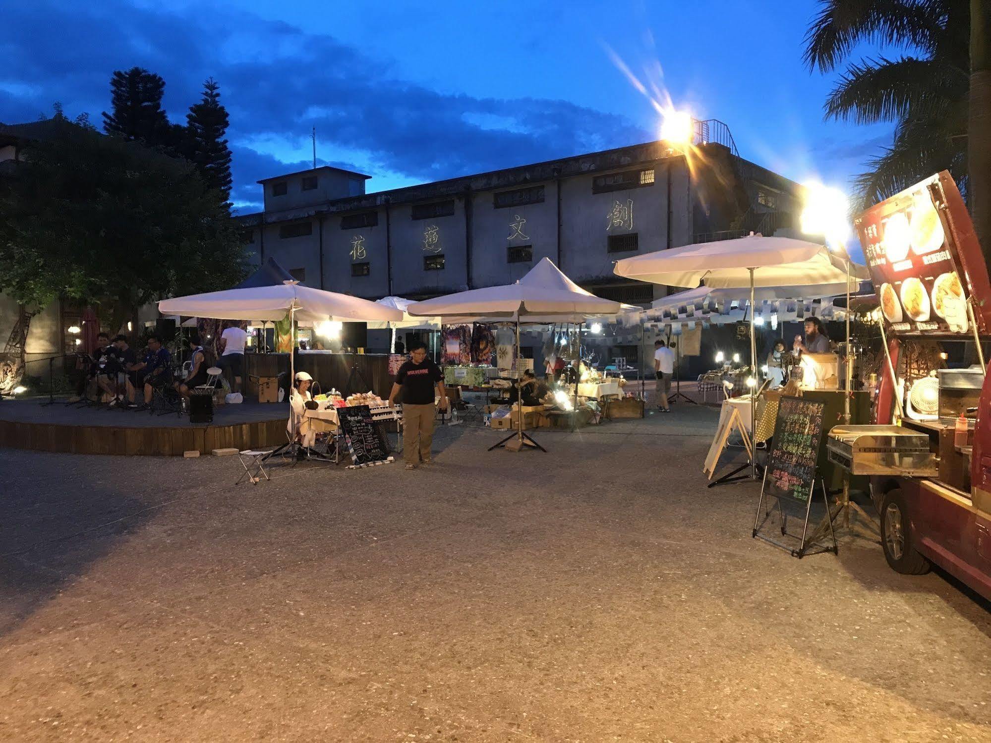 花蓮歐洲之星民宿 文創園區旁 鄰香榭大道 名產街 近東大門夜市 太平洋公園 杰西廣場 Hualien City Εξωτερικό φωτογραφία